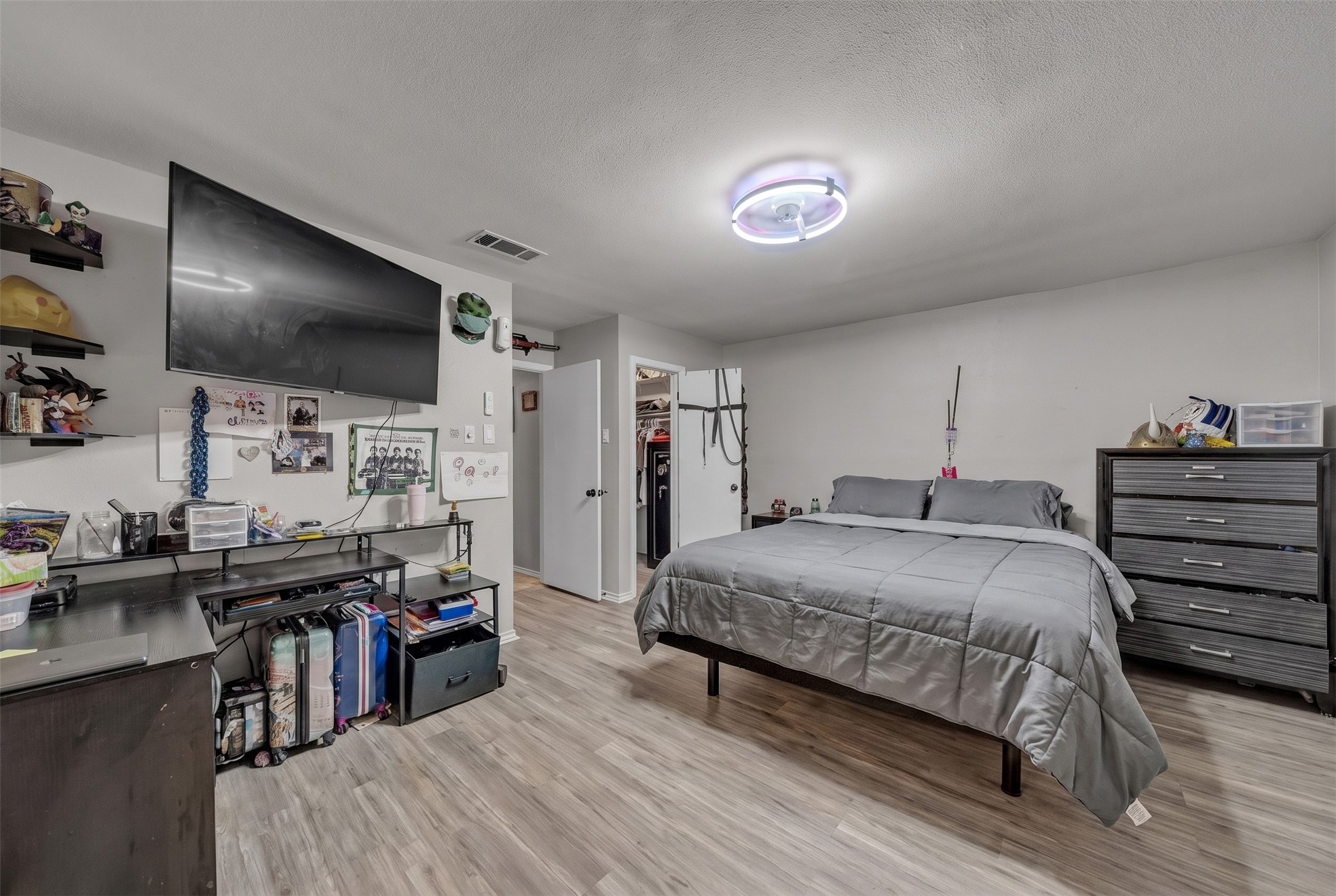 3813 Lynbrook Lane