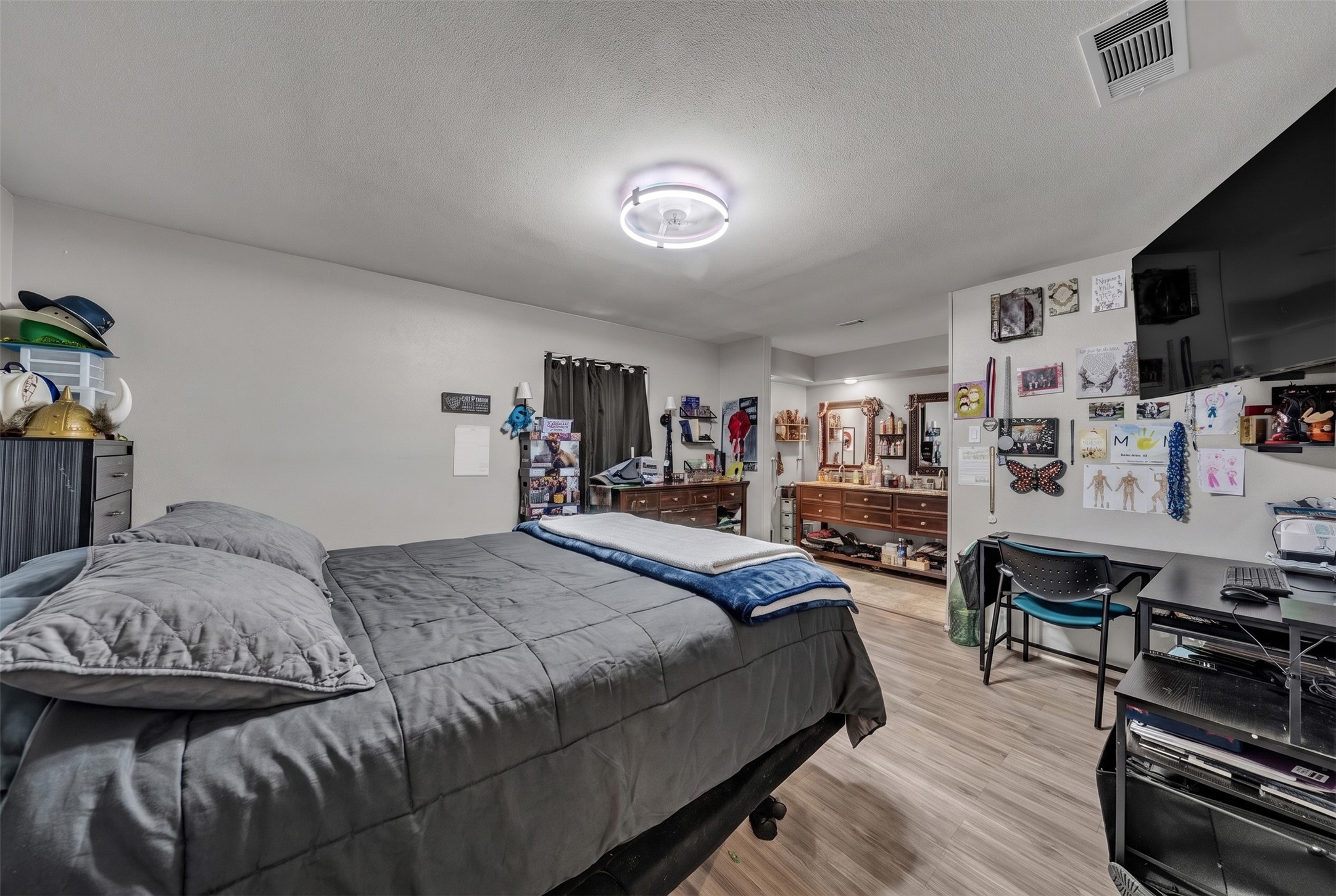 3813 Lynbrook Lane