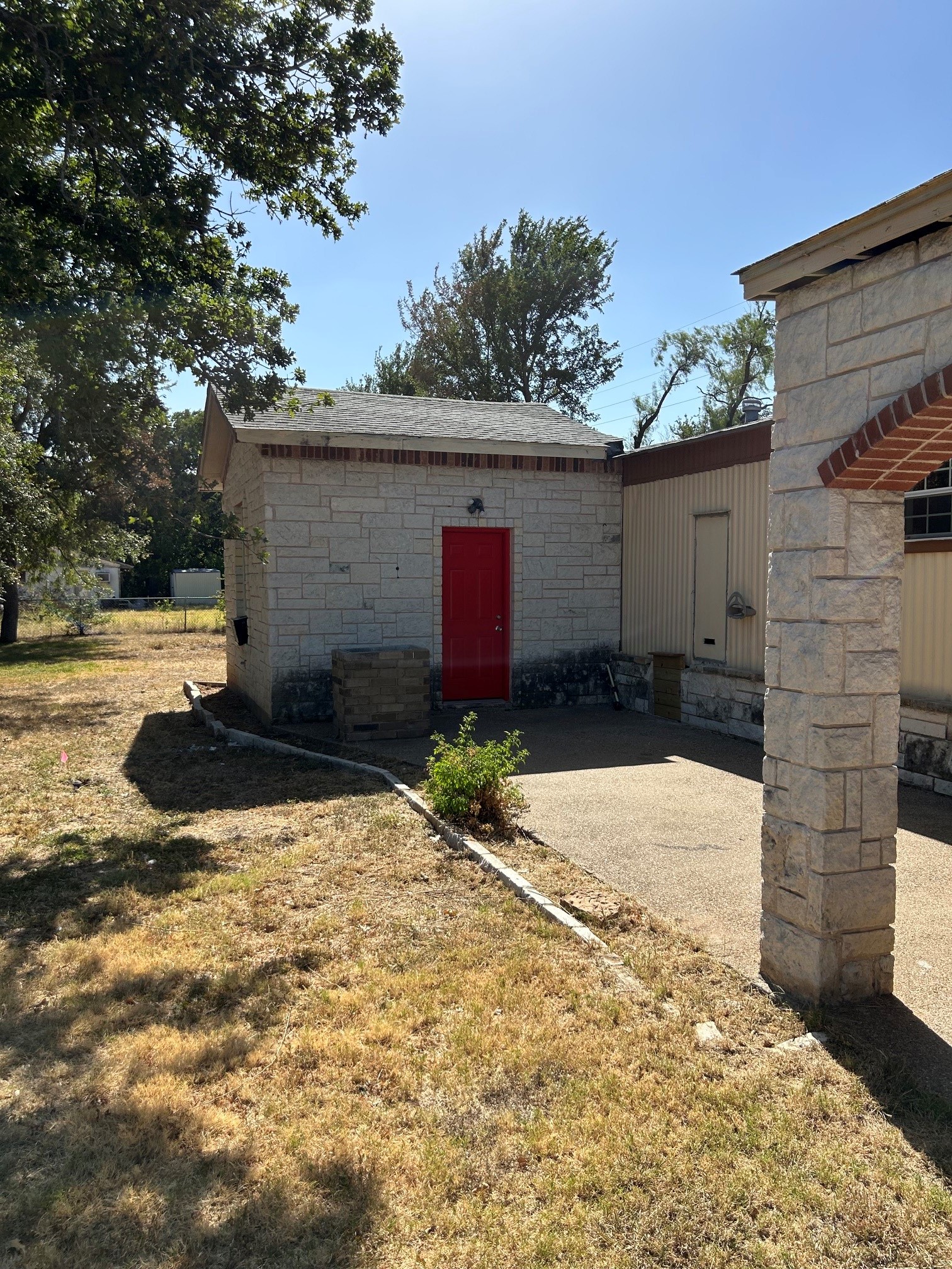 3006 Mesquite Drive