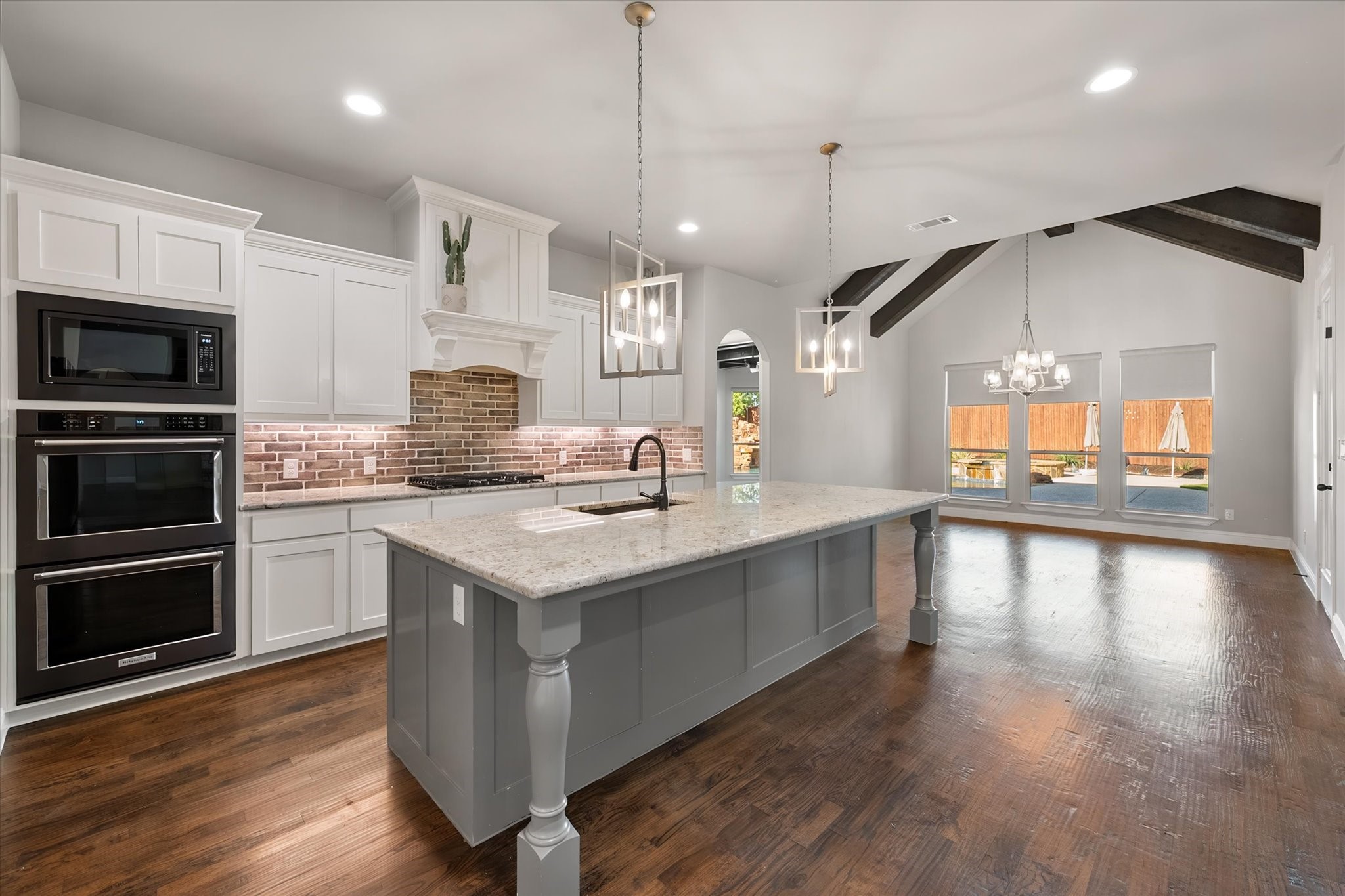 1050 Falcon Nest Drive