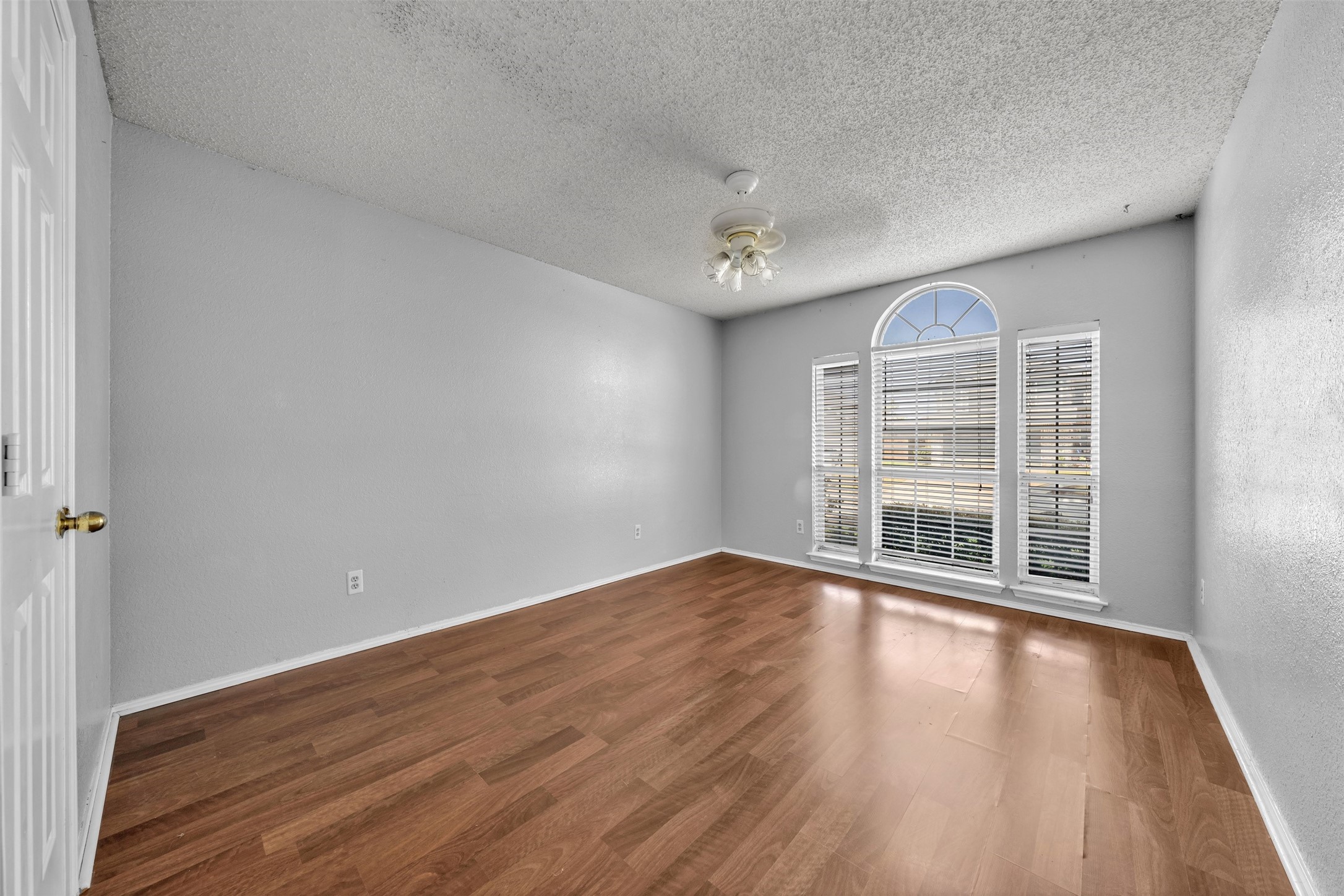 2741 White Oak Drive