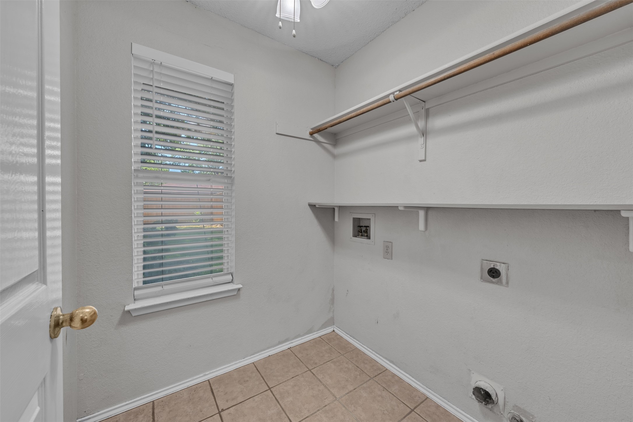 2741 White Oak Drive
