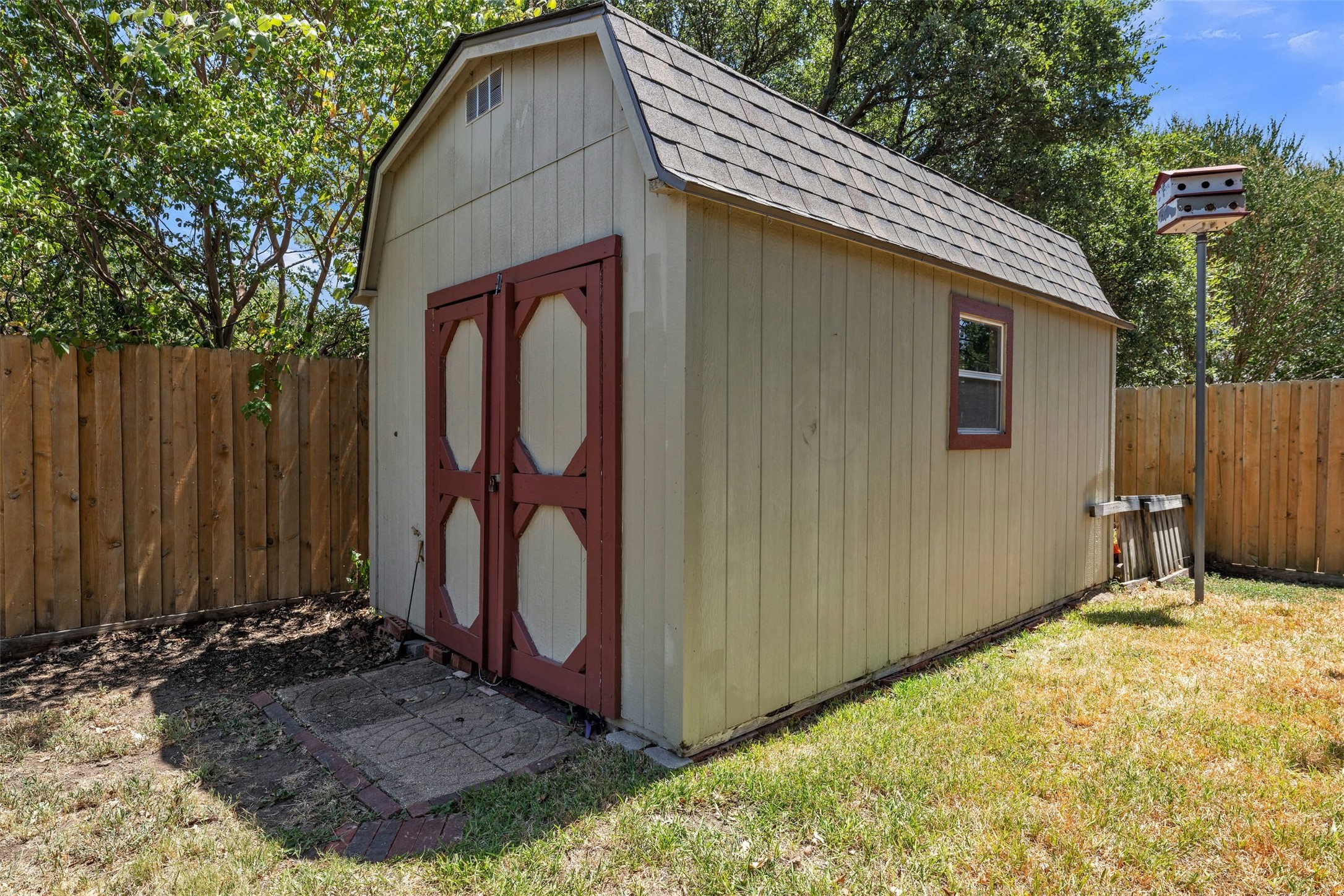 2741 White Oak Drive