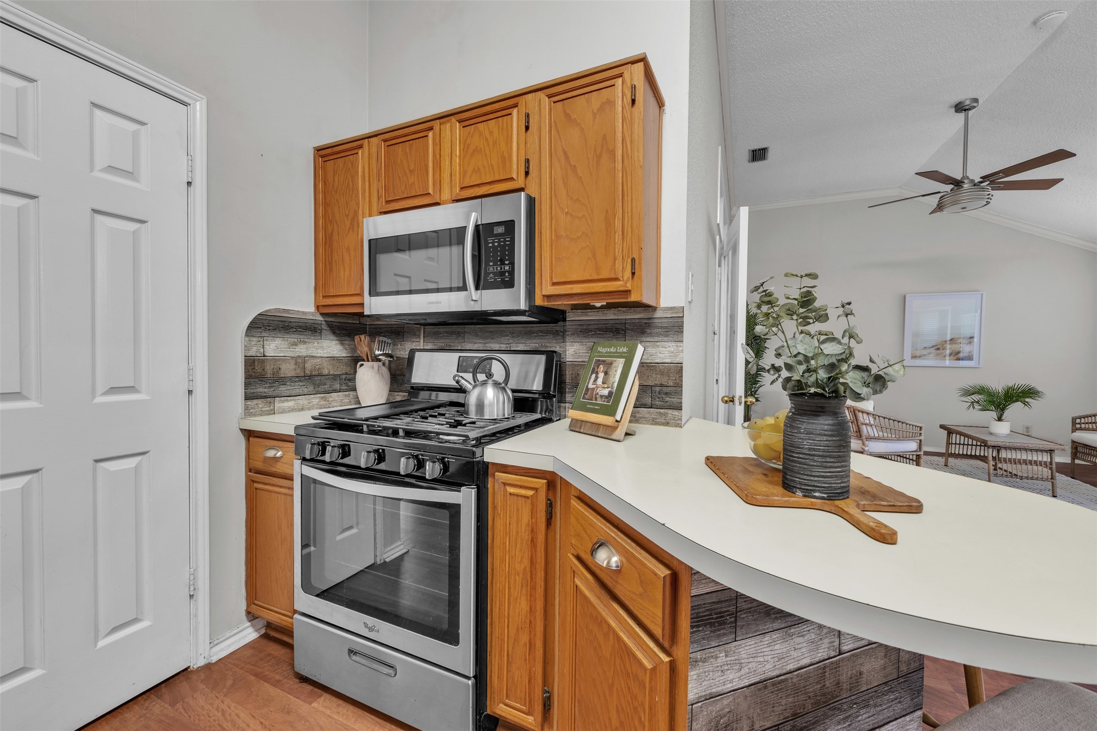 2741 White Oak Drive