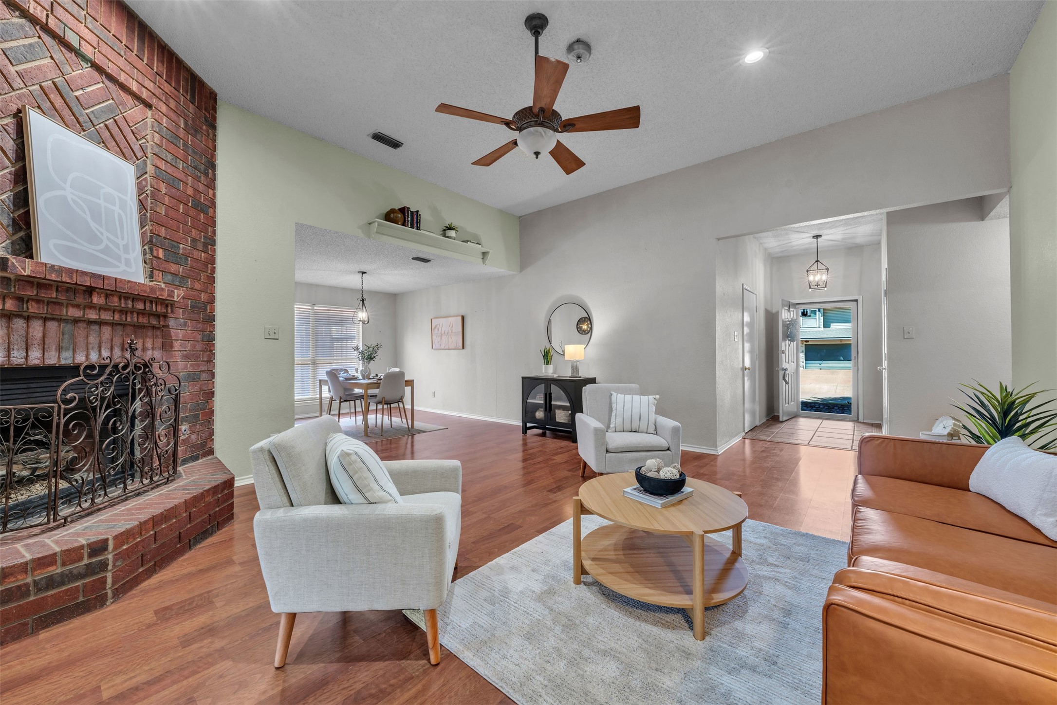 2741 White Oak Drive