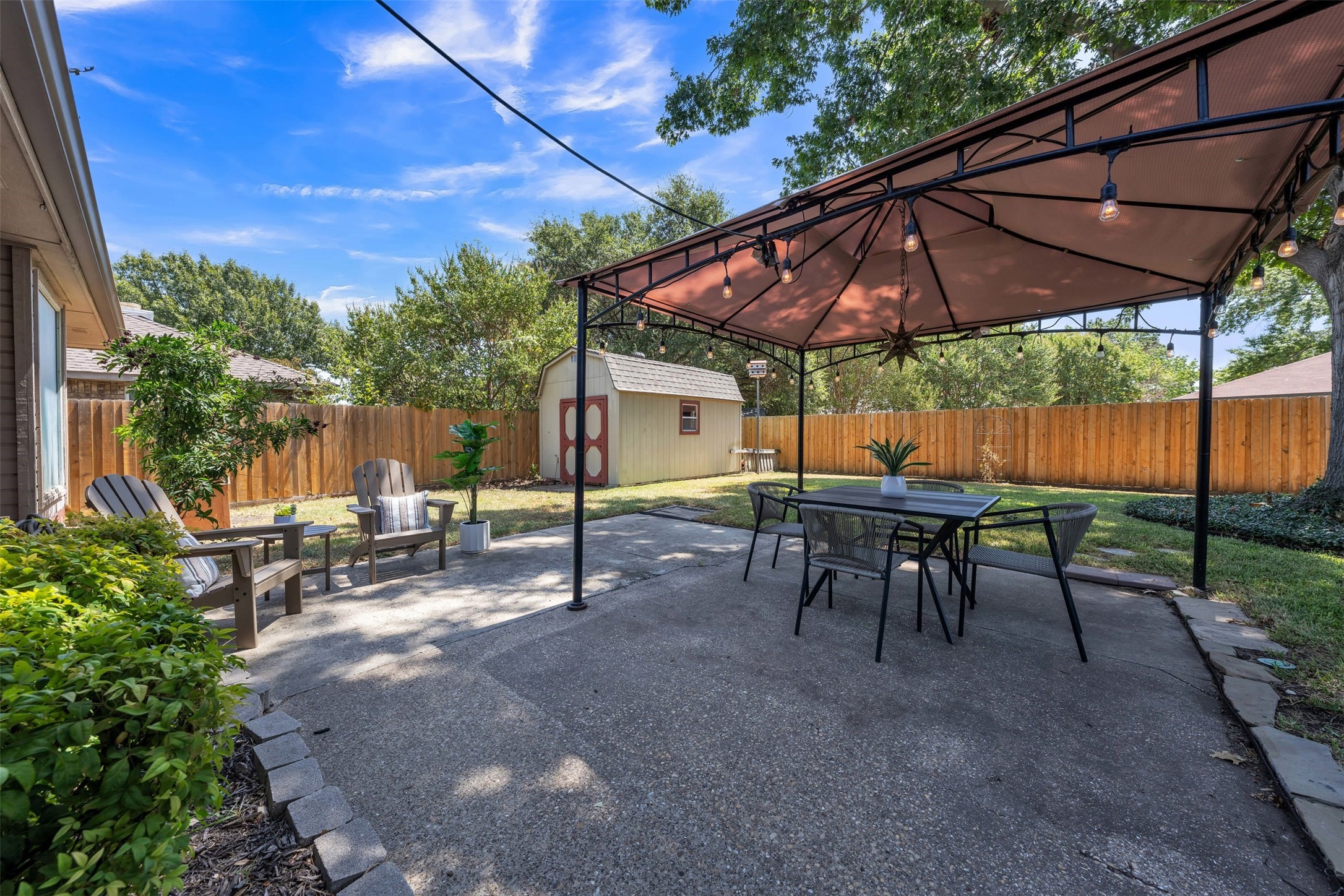 2741 White Oak Drive