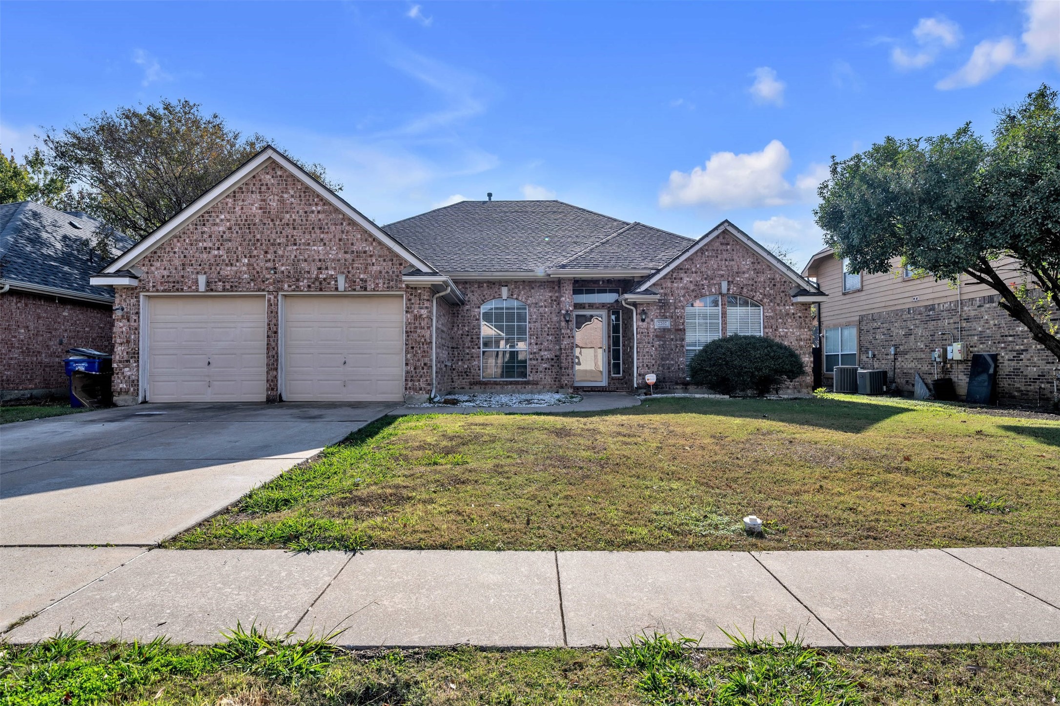 2202 Richmond Circle