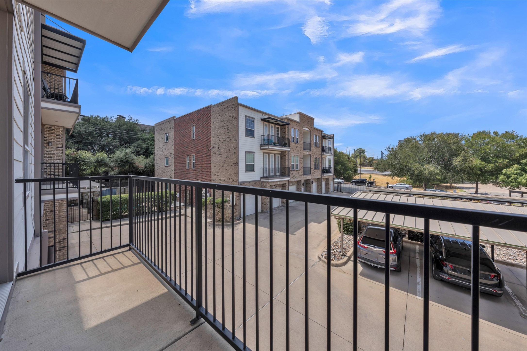 950 Henderson Street 1214