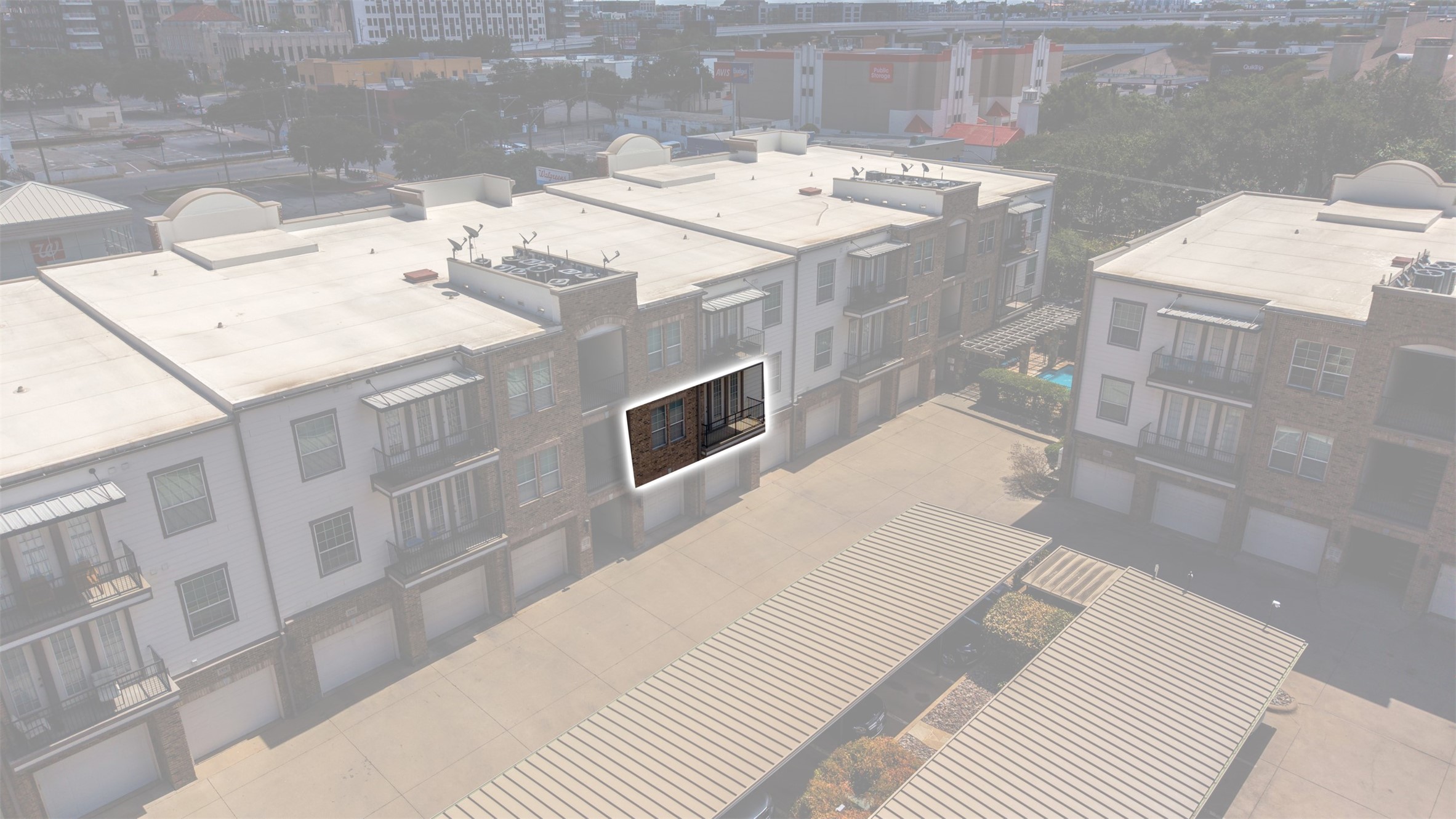 950 Henderson Street 1214