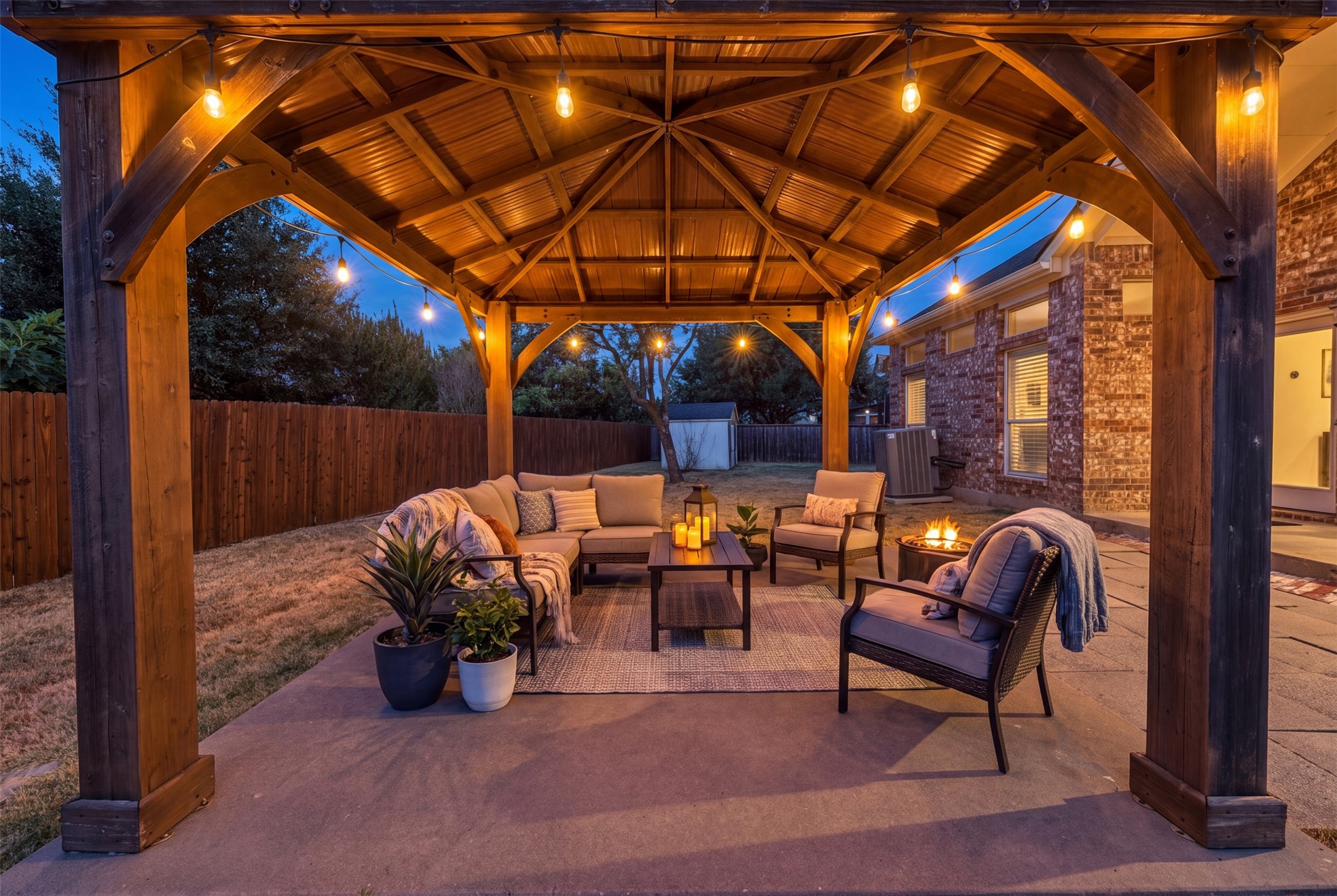 8102 Mansanillo Court