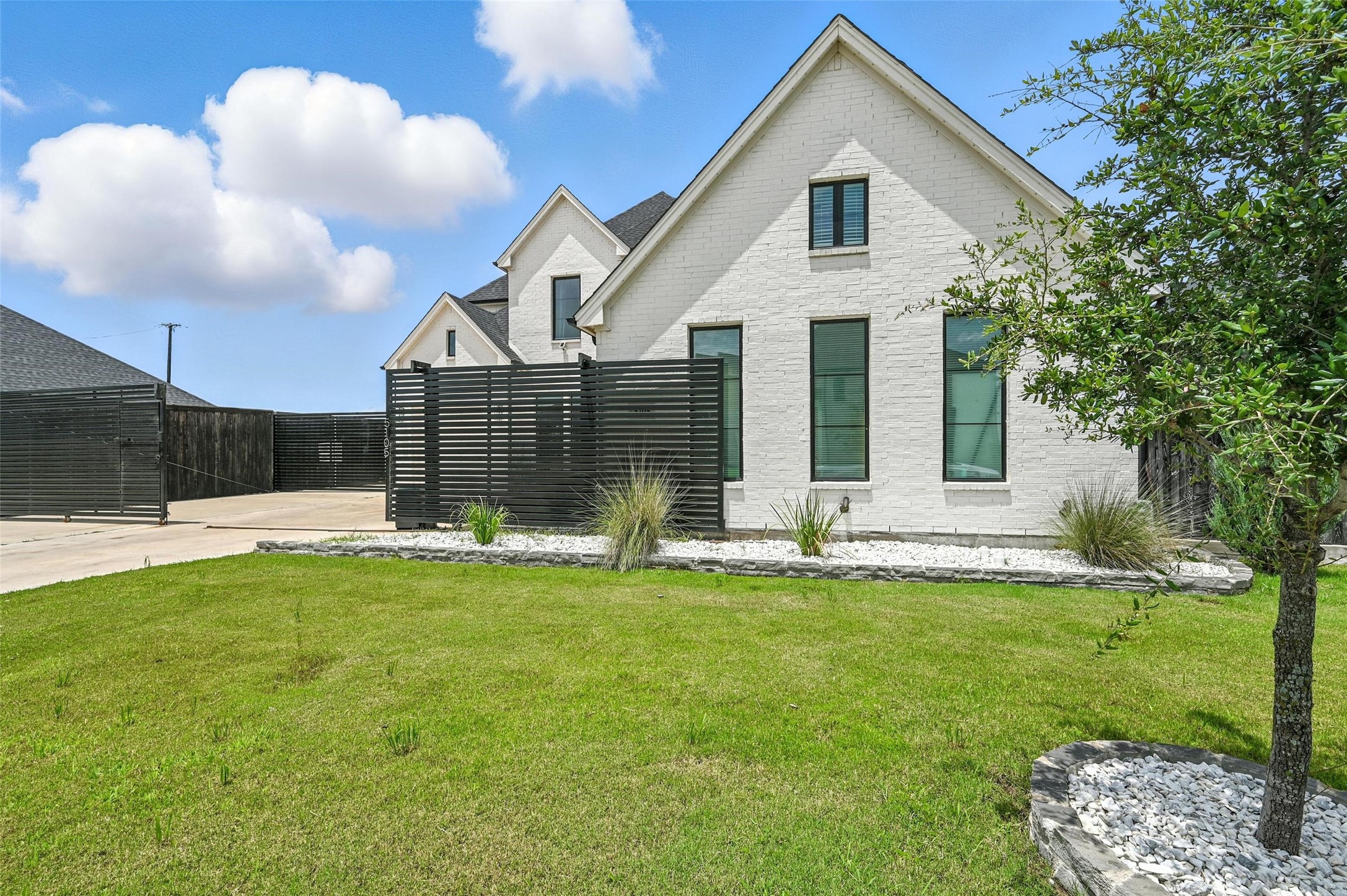 5105 Havana Drive