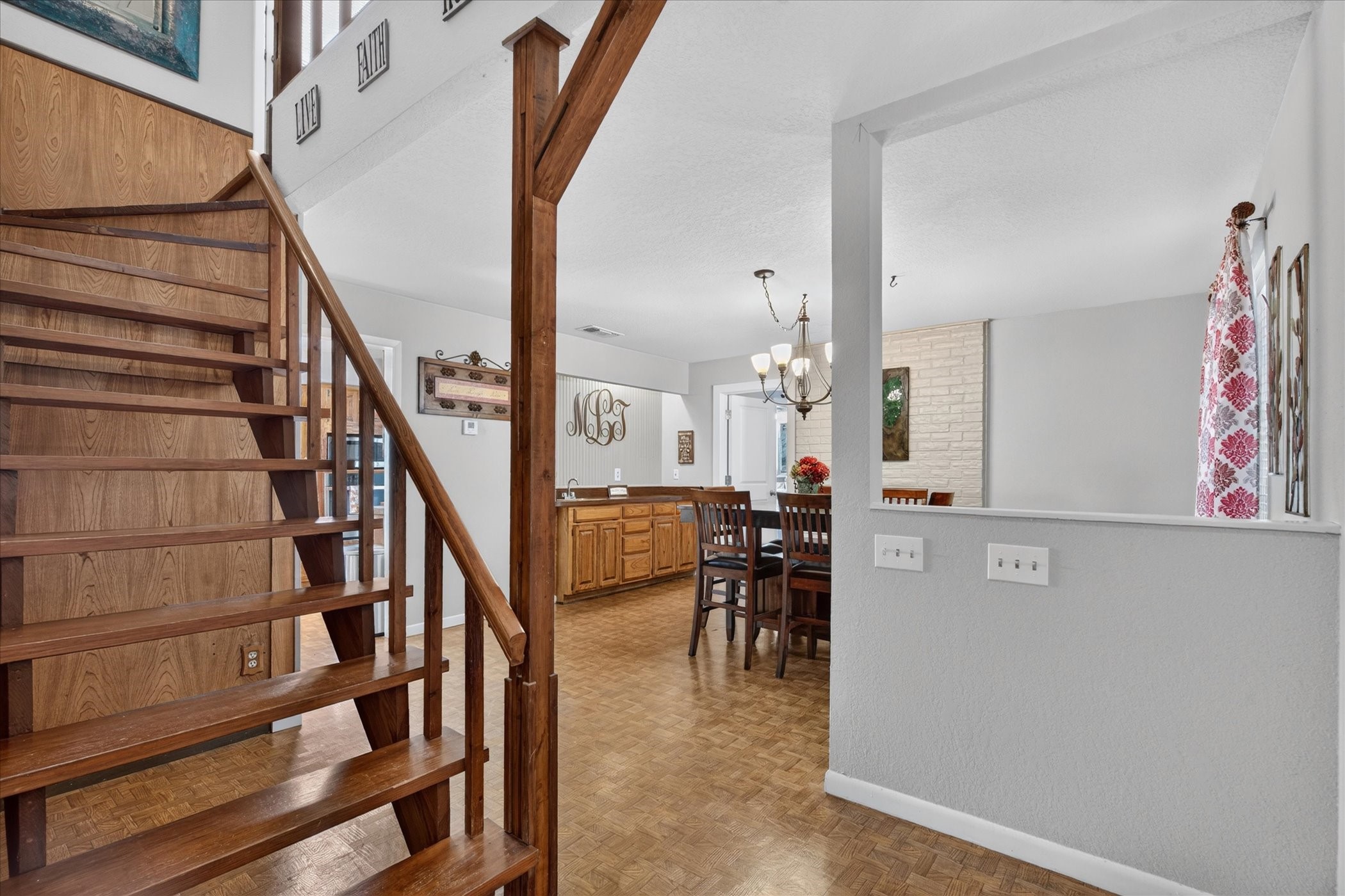 448 Remuda Drive