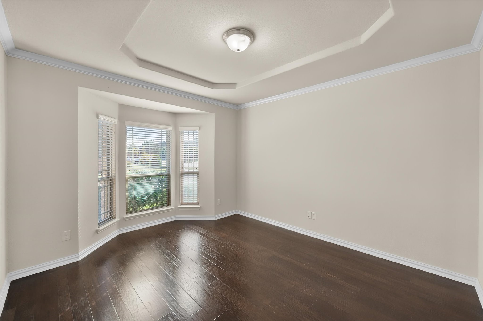 709 Netherfield Parkway