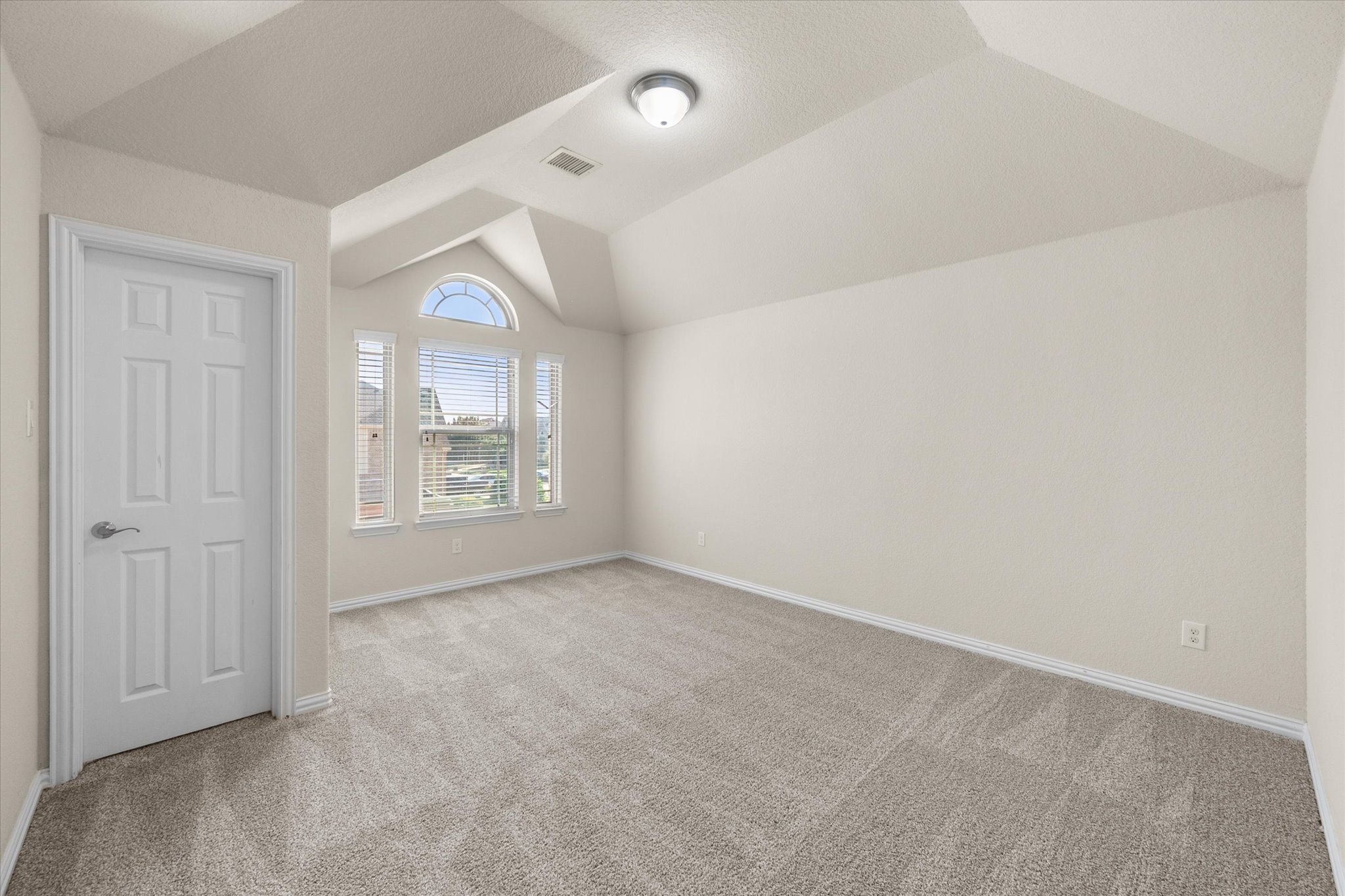 709 Netherfield Parkway
