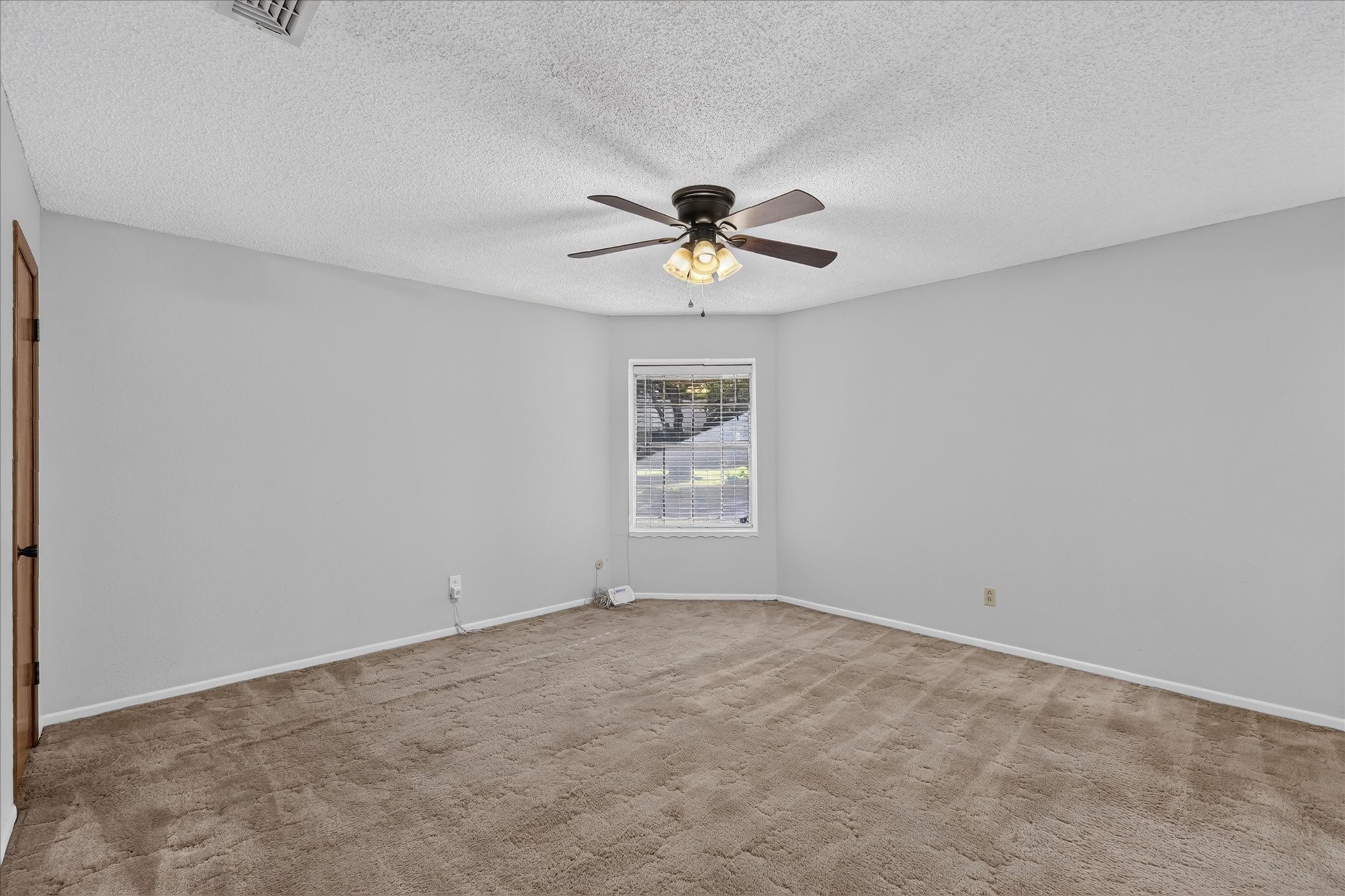 1818 Lakemont Court