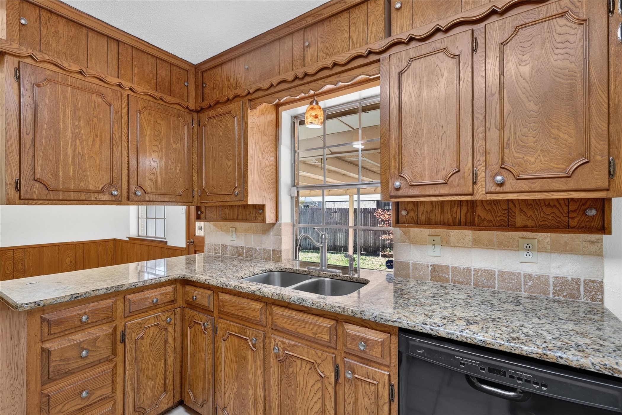 1818 Lakemont Court