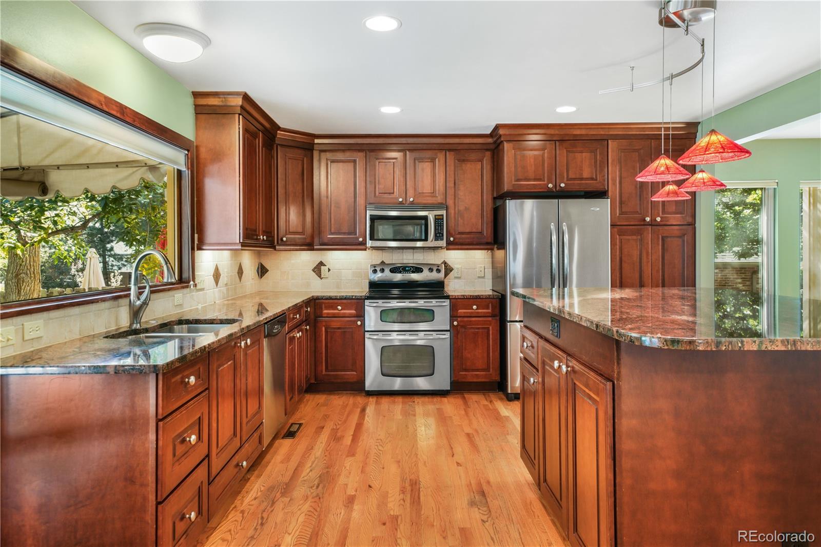 9901 W 86th Place