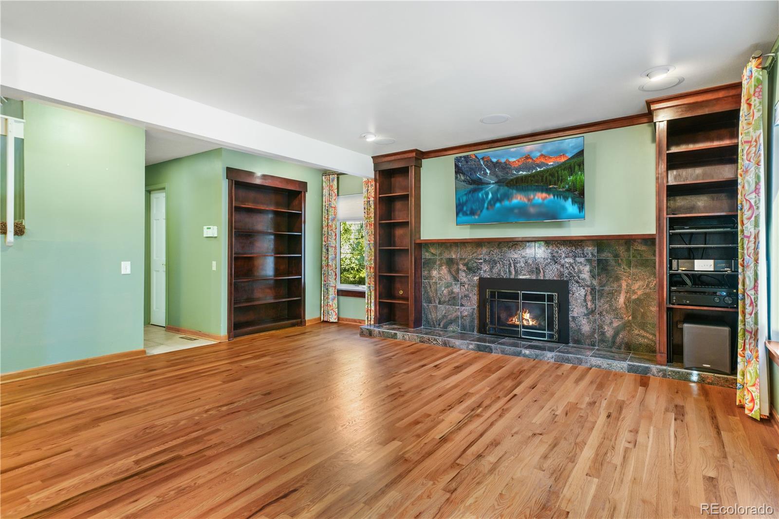 9901 W 86th Place