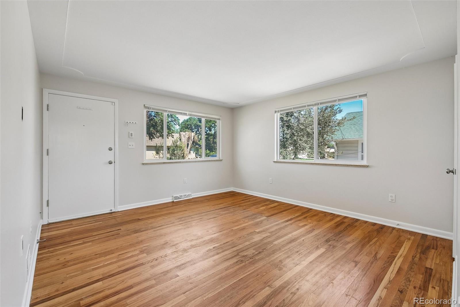 863 Fenton Street