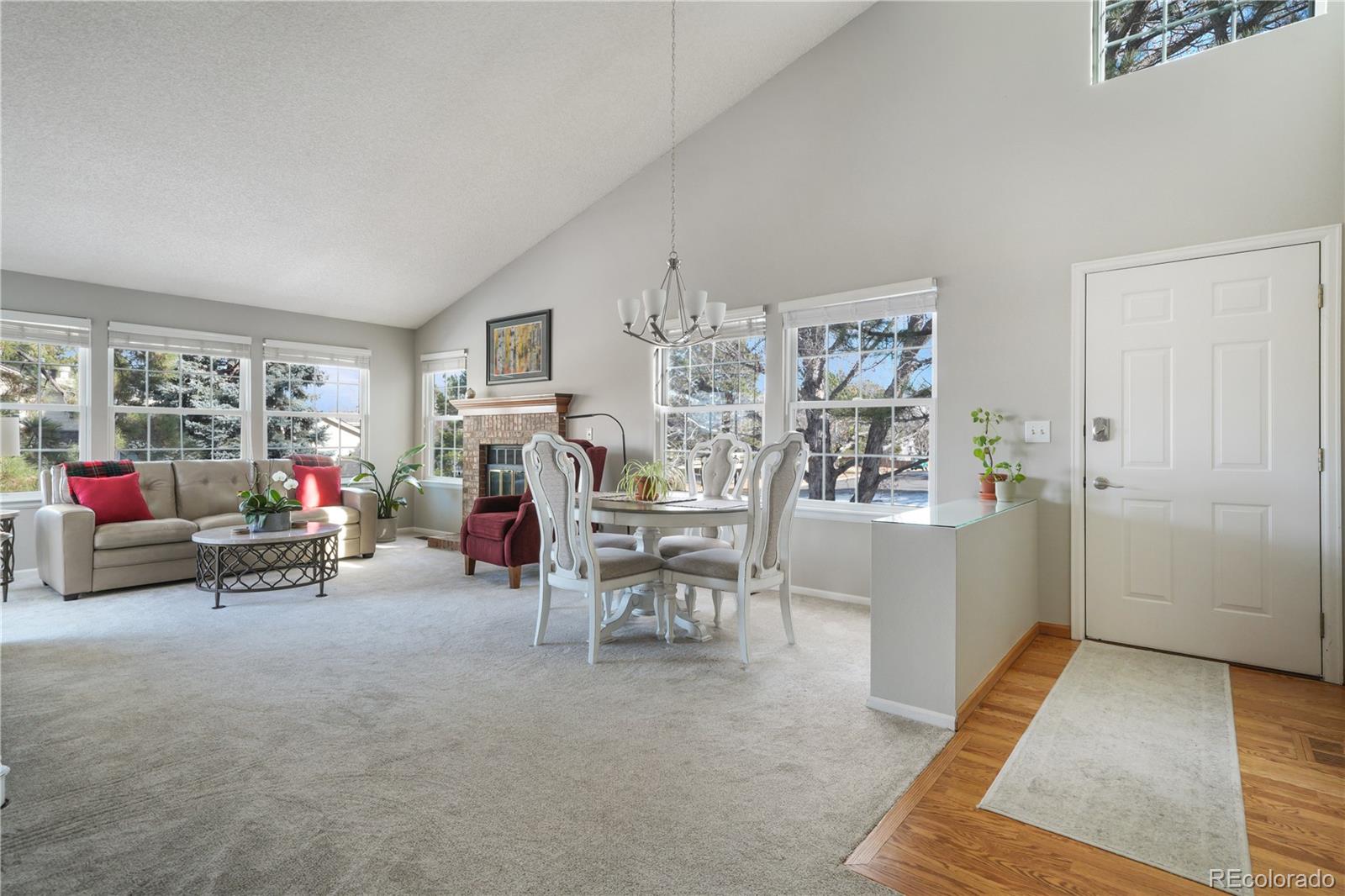 1912 E Phillips Drive