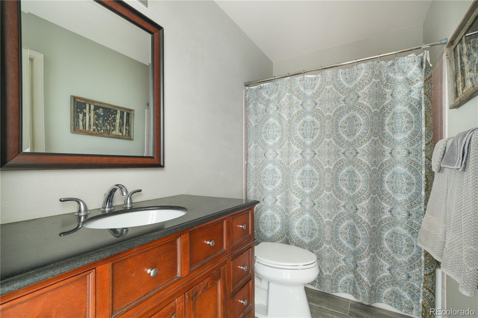 1912 E Phillips Drive