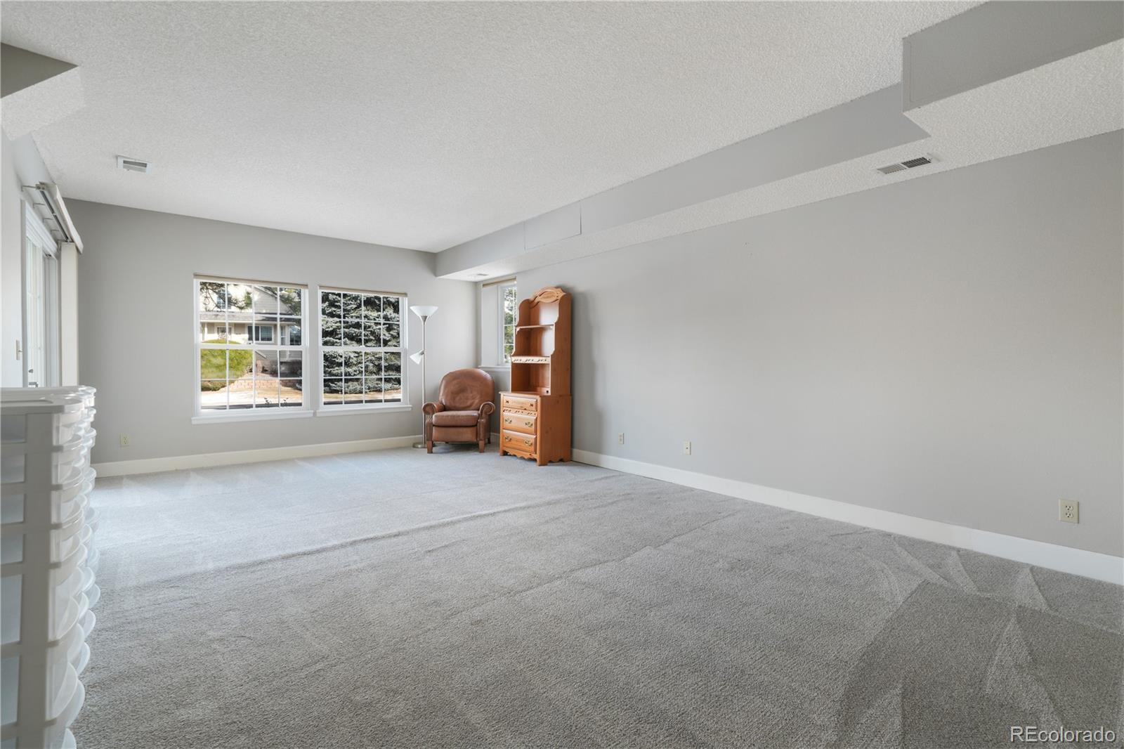 1912 E Phillips Drive