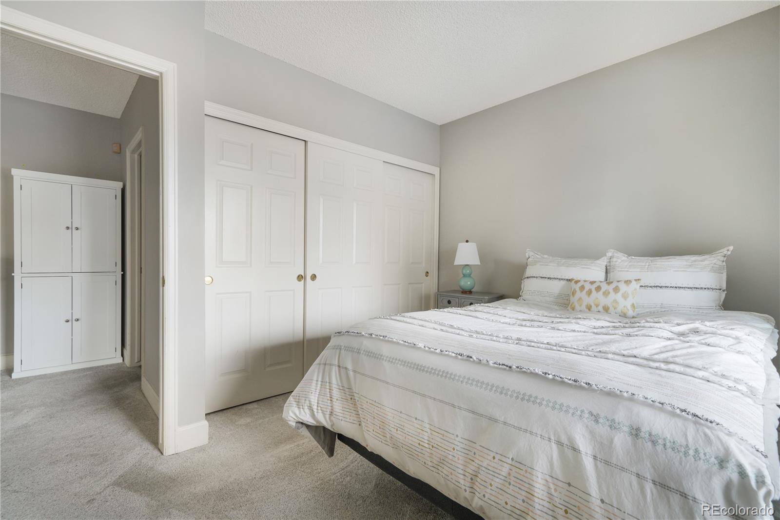 1912 E Phillips Drive