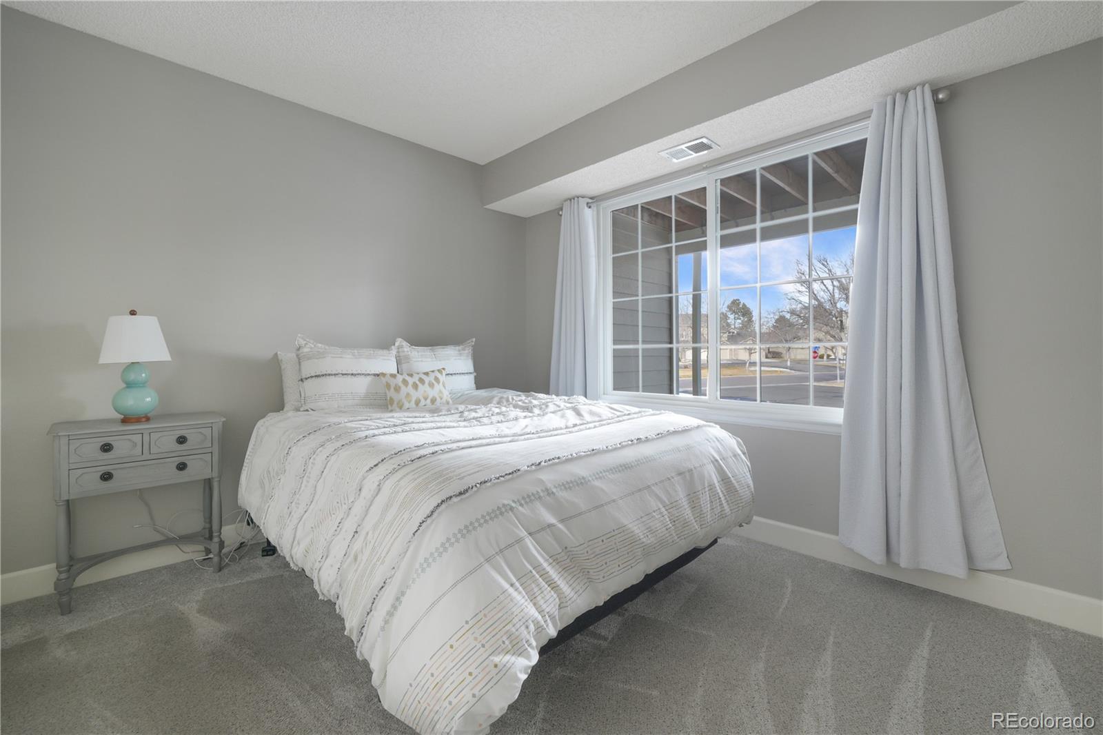 1912 E Phillips Drive