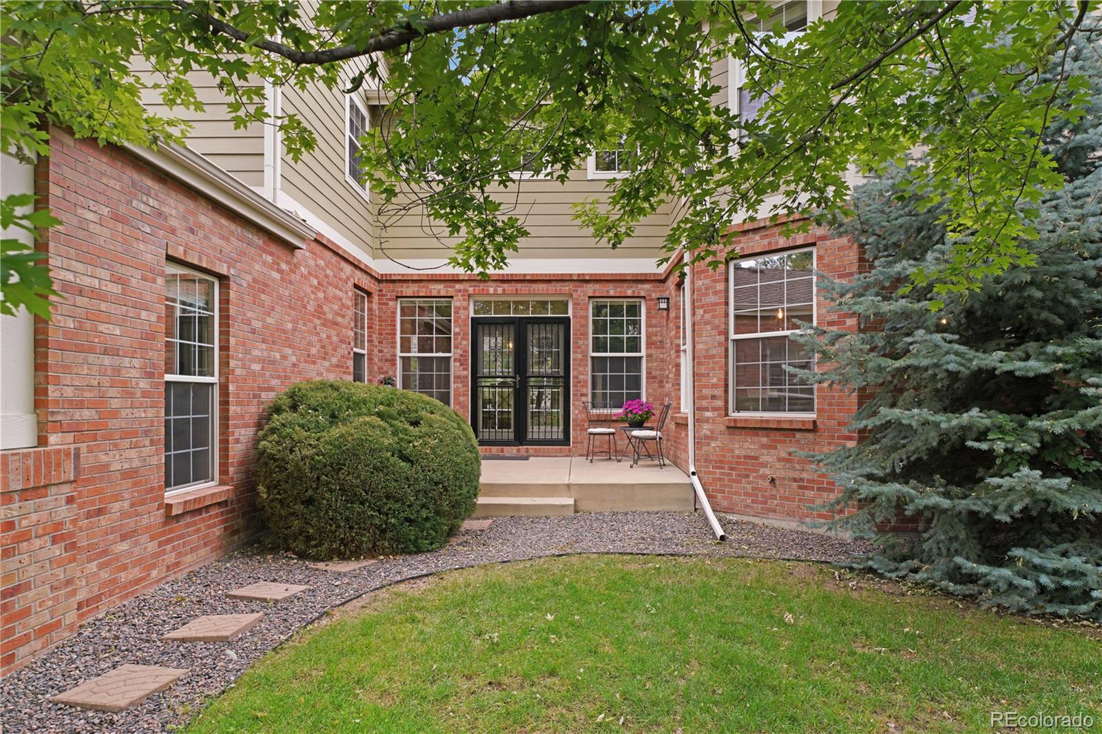 7922 E 6th Place