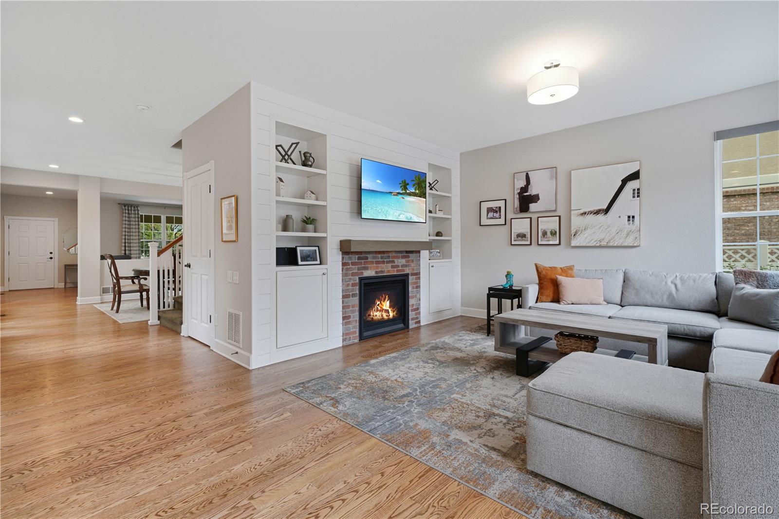 7922 E 6th Place