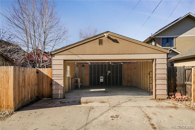 2470 Meade Street