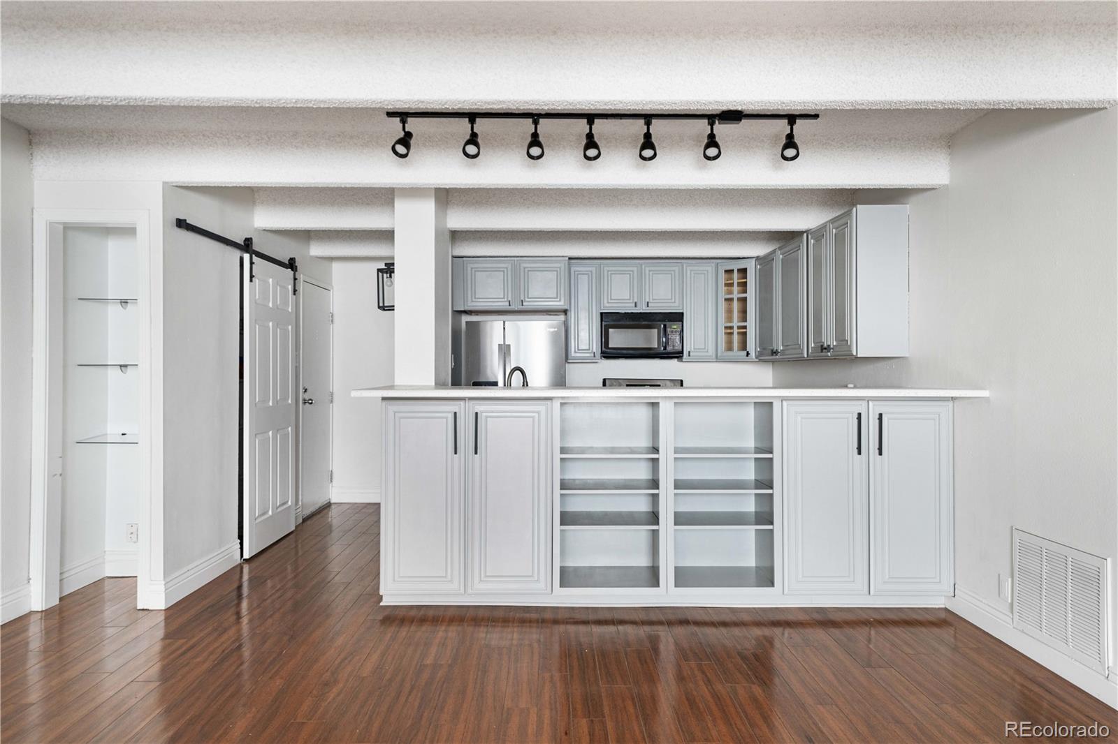 777 N Washington Street Unit: 204