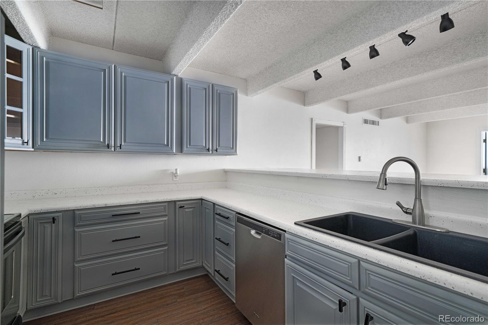 777 N Washington Street Unit: 204