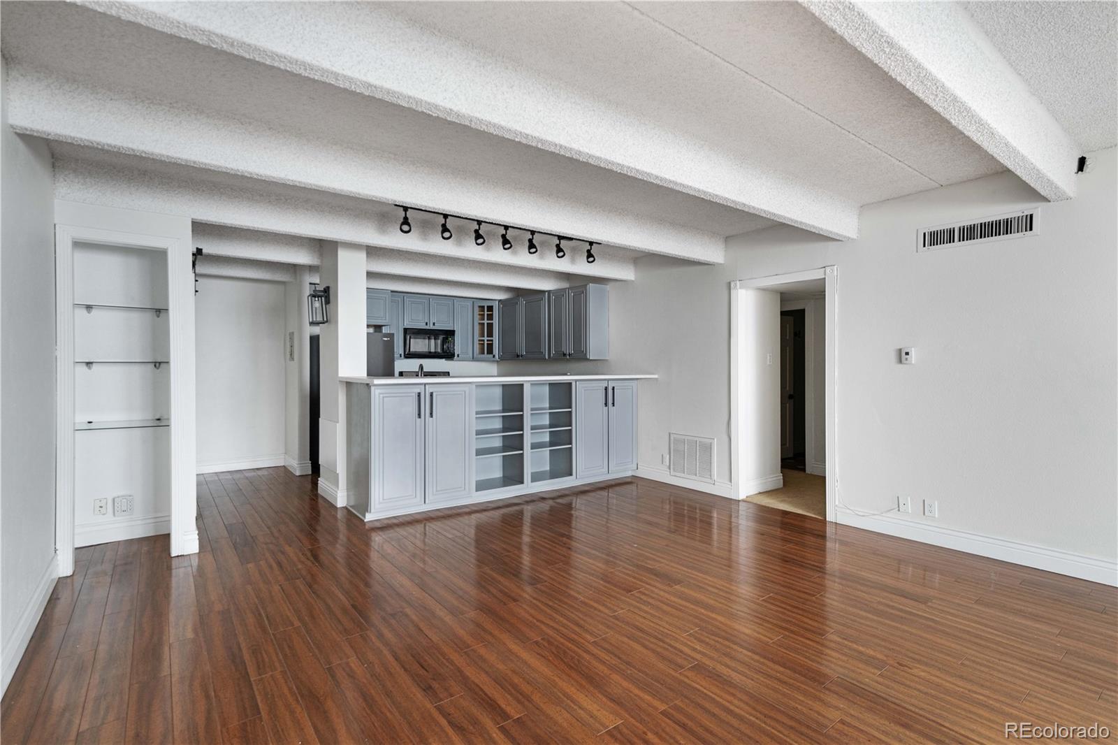 777 N Washington Street Unit: 204