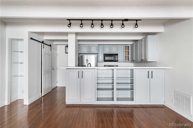777 N Washington Street Unit: 204