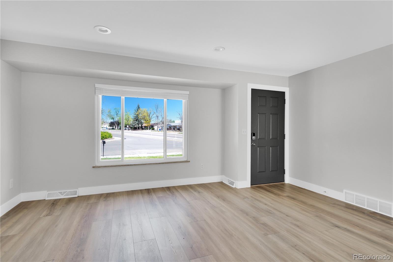 9204 W Colorado Avenue