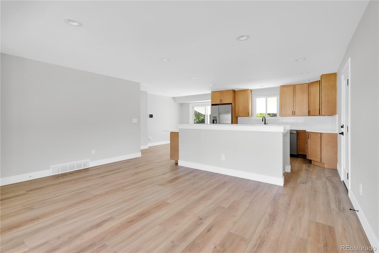 9204 W Colorado Avenue