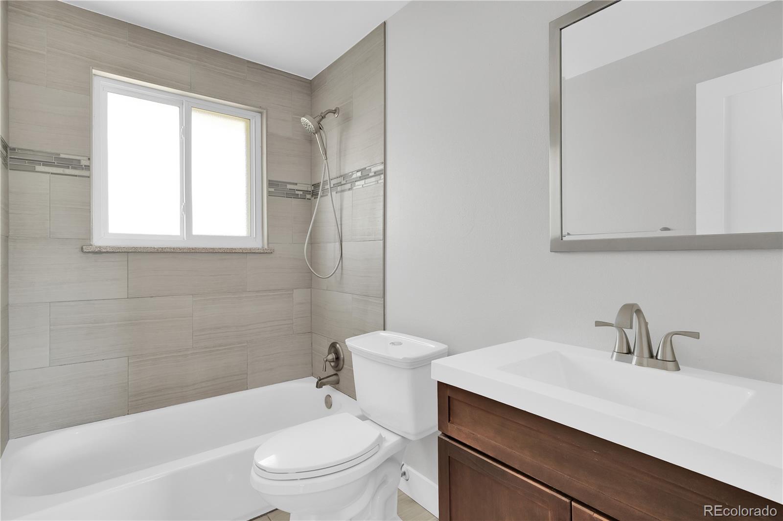 9204 W Colorado Avenue