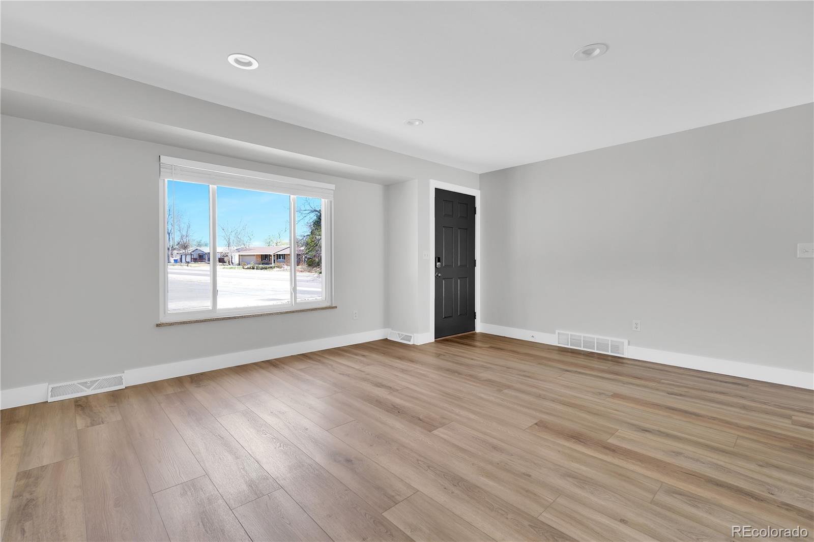 9204 W Colorado Avenue