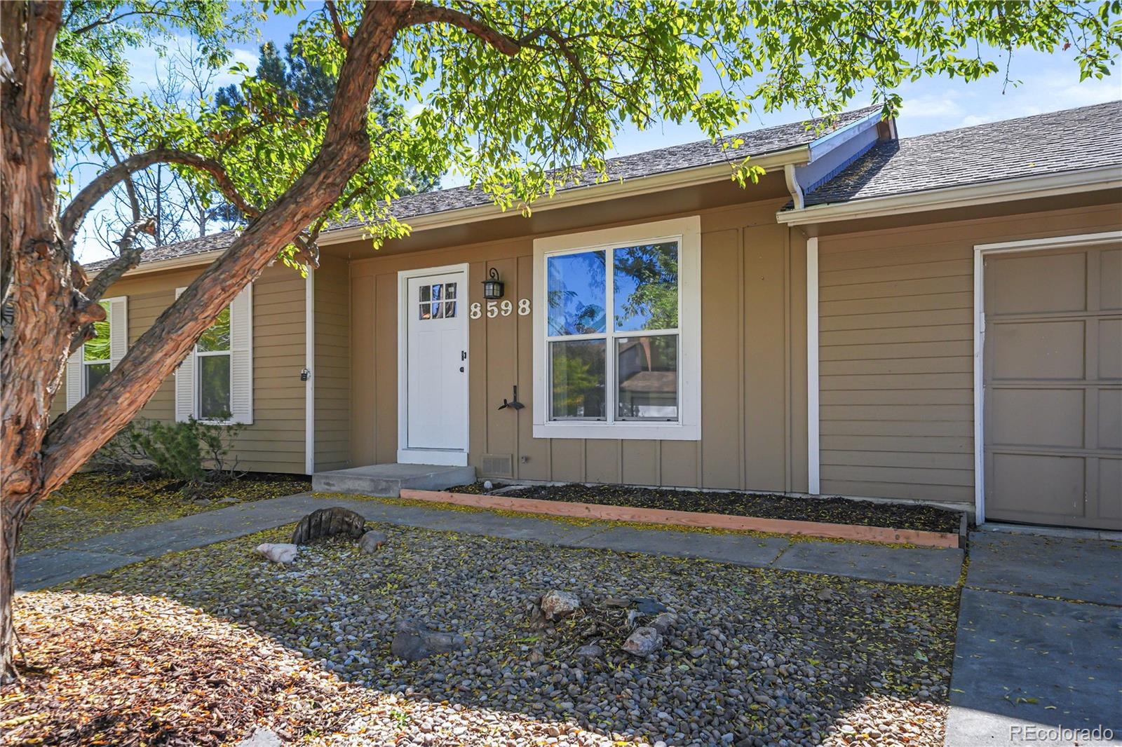 8598 W Dartmouth Place