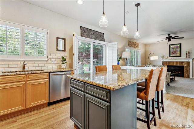 1285 Thornbury Place