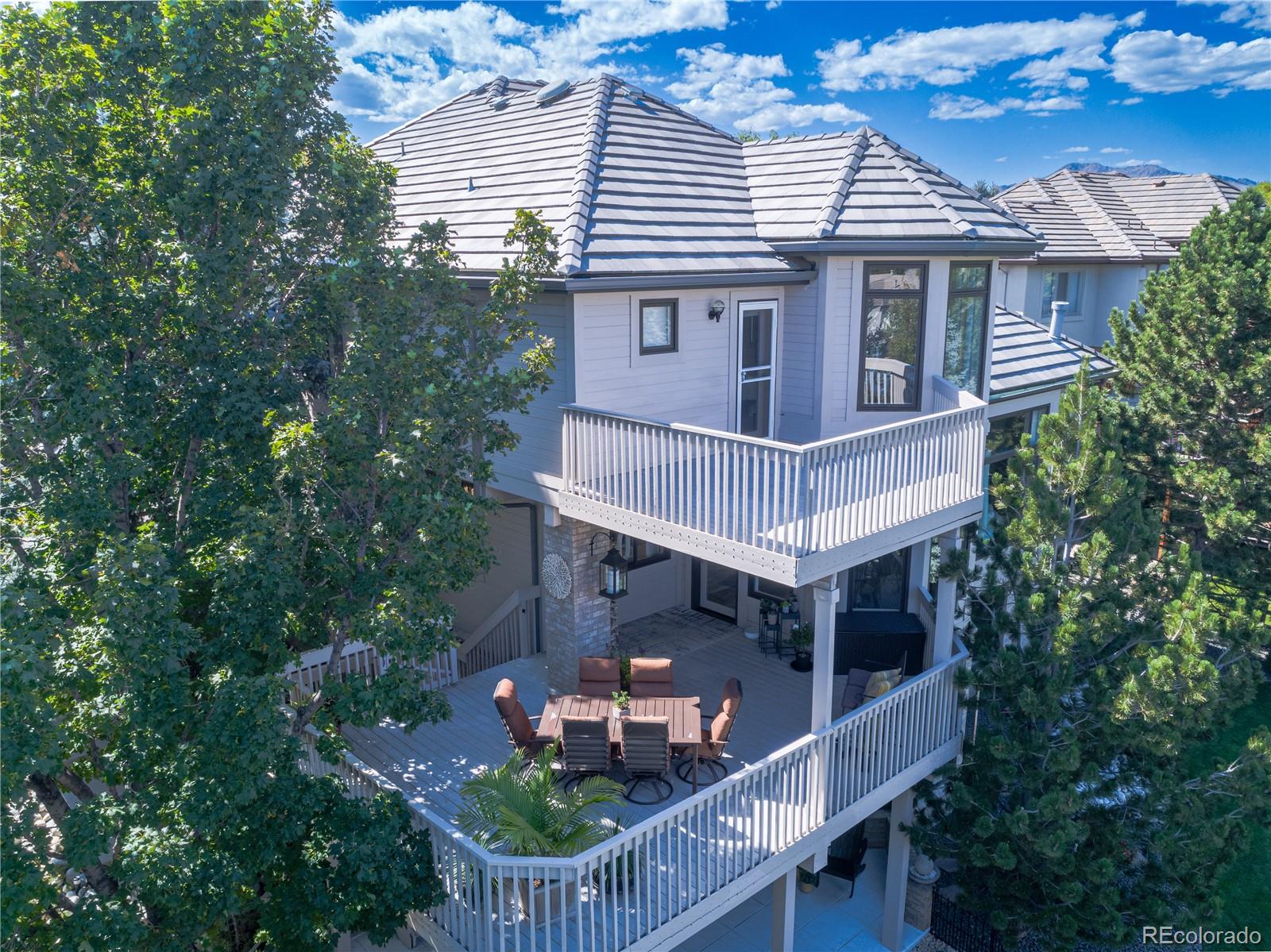 2060 S Robb Way