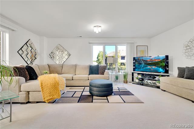 2060 S Robb Way