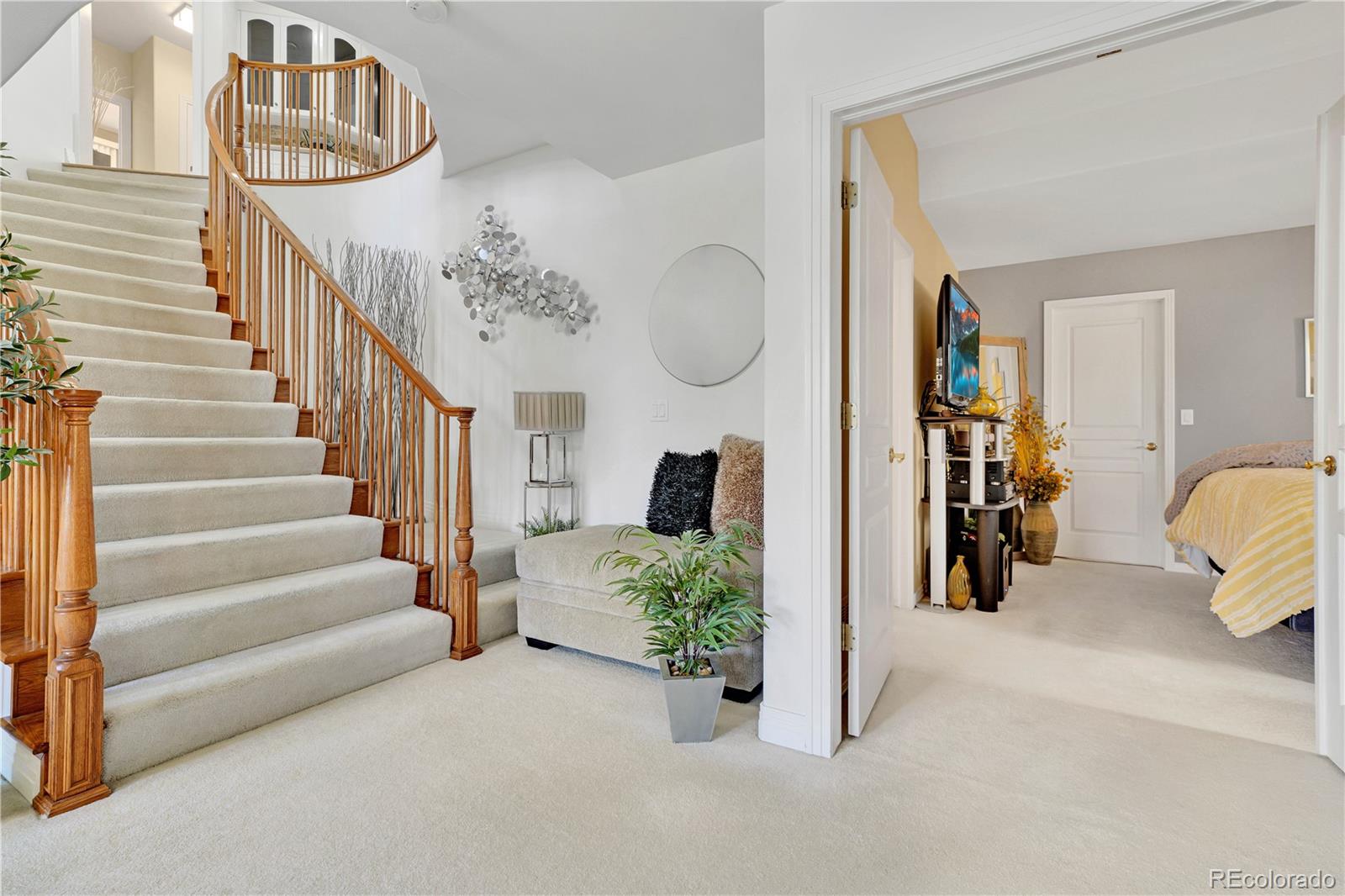 2060 S Robb Way