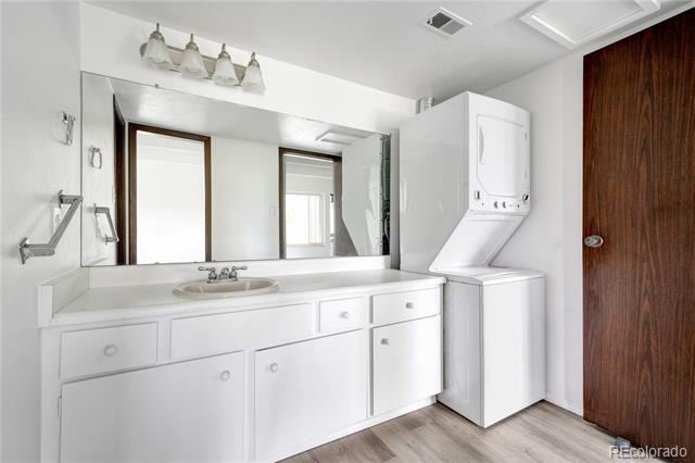 2525 S Dayton Way Unit: 1510