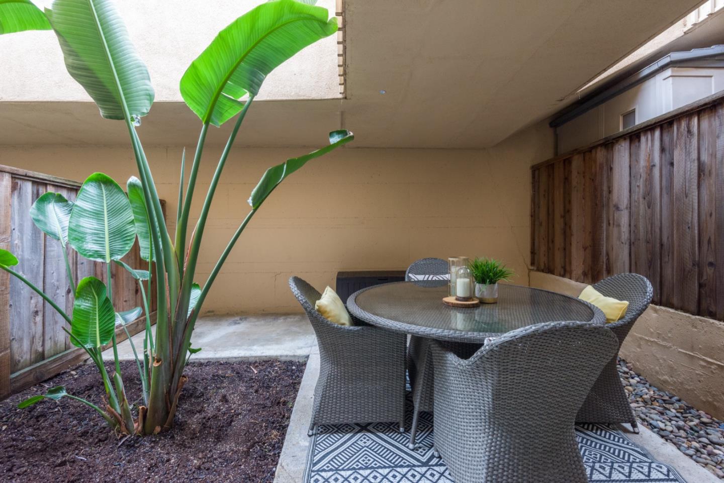 4050 Farm Hill Boulevard, Unit 3