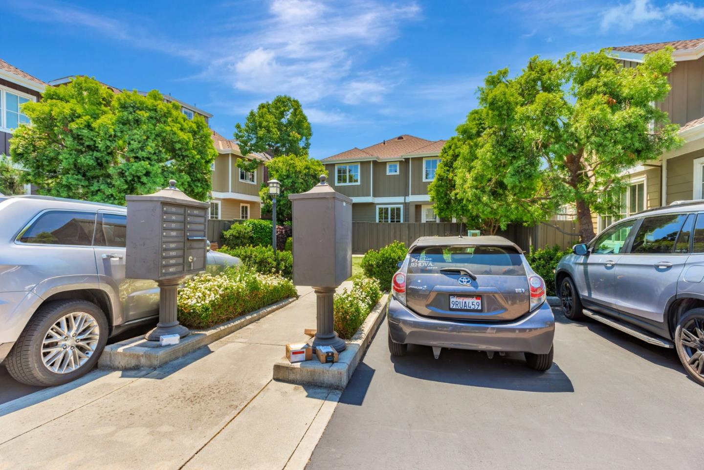 1601 Kentfield Avenue