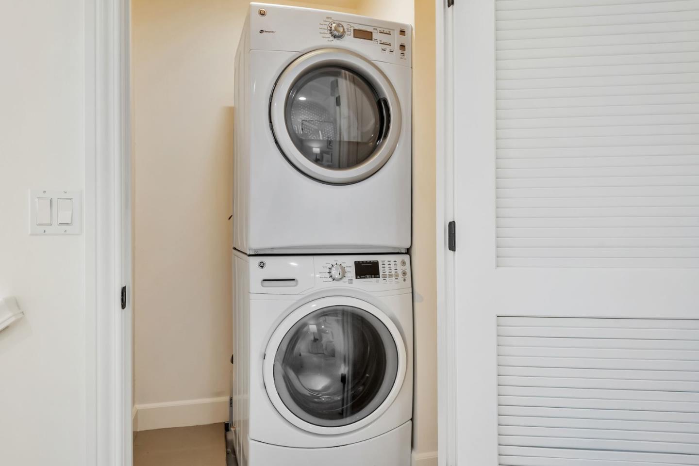 1601 Kentfield Avenue