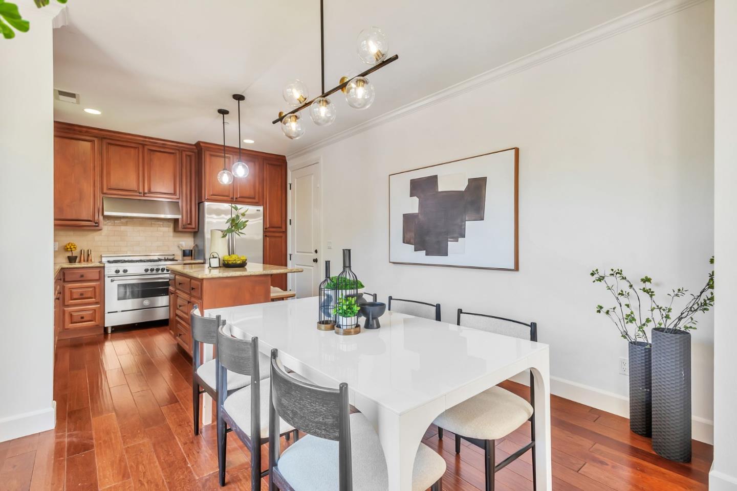 1601 Kentfield Avenue