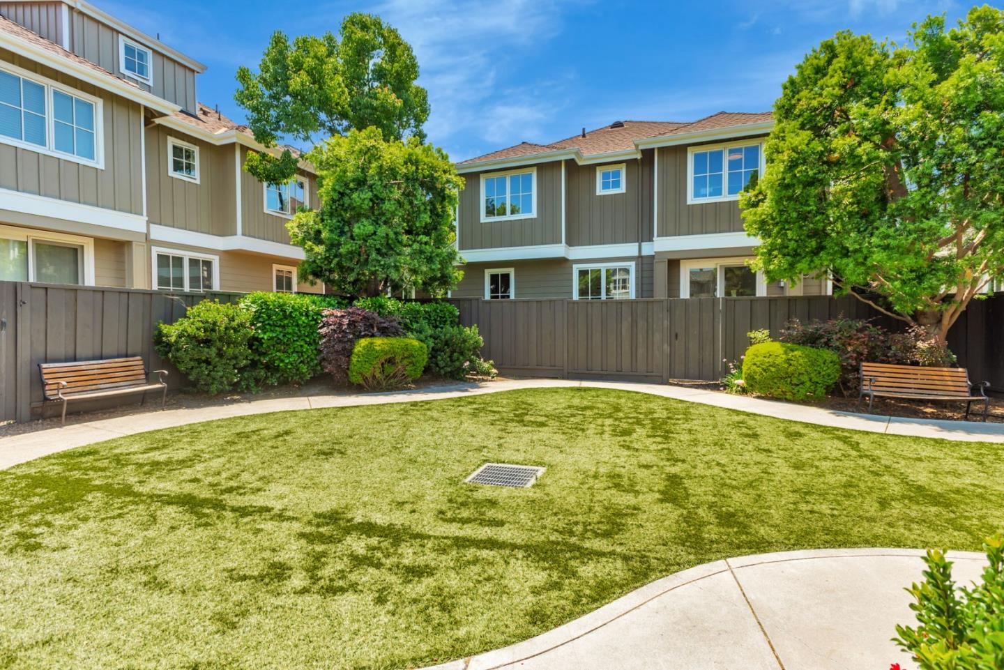 1601 Kentfield Avenue